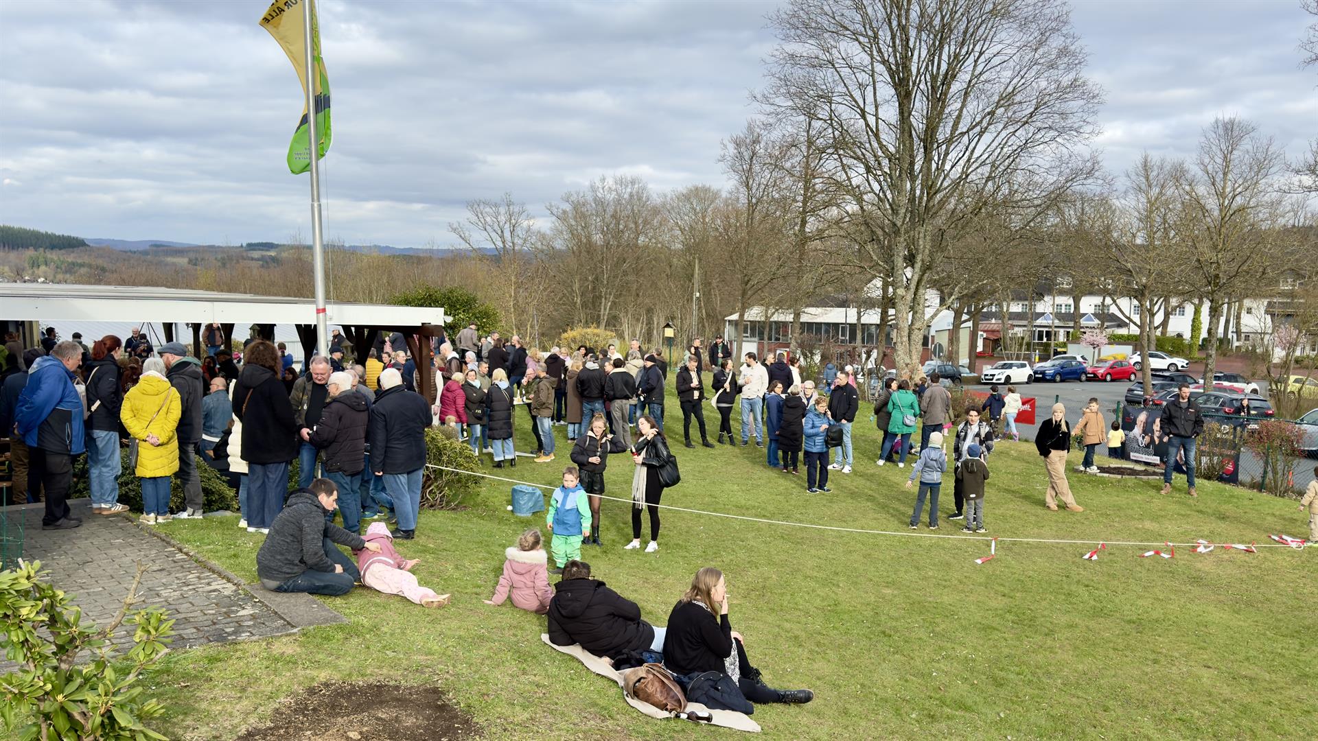 Osterfeuer bei den Katzen